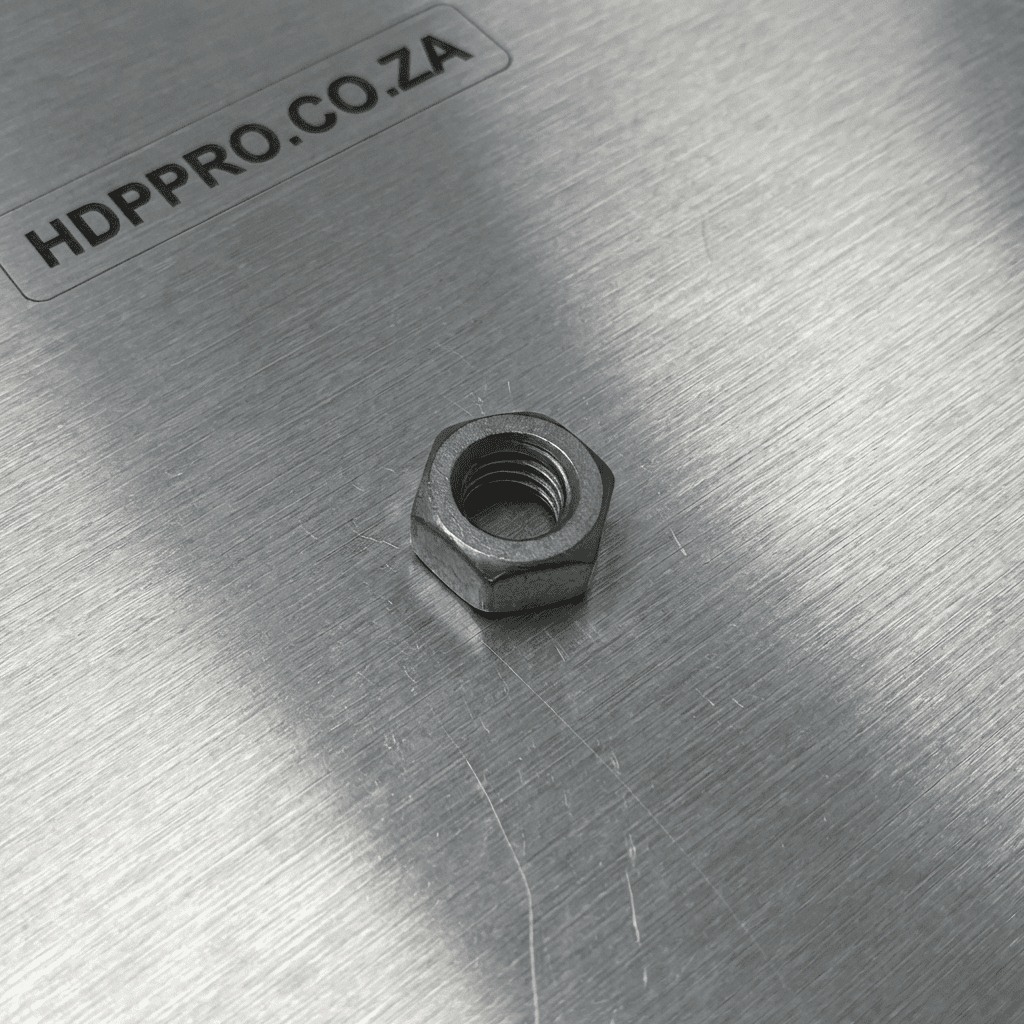 1370/0301D – Nut M10 – JCB 3CX 3DX